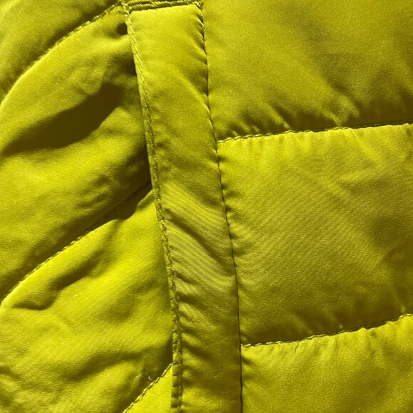 Aeropostale Girls Yellow quilted vest Size XL - Picture 4 of 5